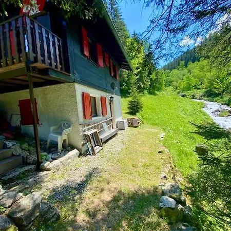 Chalet Charmant Chalet Immerge Dans La Nature *